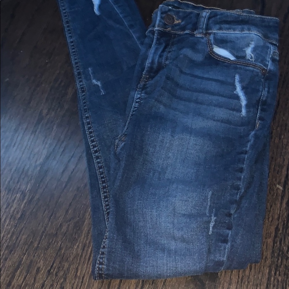Low rise jeans